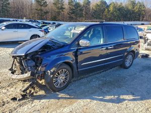Chrysler Town & Country LIMITED 3.6L 6 2013