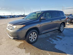 Toyota Highlander BASE 3.5L 6 2012