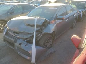 Nissan Sentra S 1.8L 4 2015