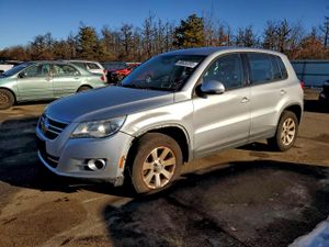 Volkswagen Tiguan S 2.0L 4 2009