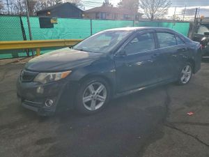 Toyota Camry BASE 2.5L 4 2012