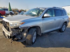 Toyota Highlander BASE 3.5L 6 2013