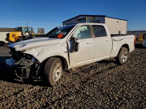 RAM 1500 SPORT 5.7L 8 2015