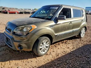 Kia Soul + 2.0L 4 2012