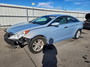 Hyundai Sonata GLS 2.4L 4 2013