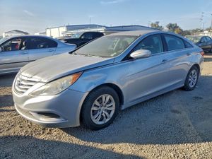 Hyundai Sonata GLS 2.4L 4 2012