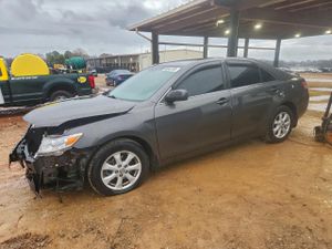 Toyota Camry BASE 2.5L 4 2011