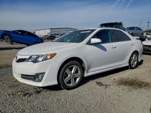 Toyota Camry L 2.5L 4 2013