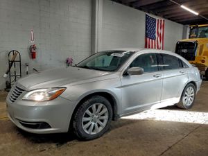 Chrysler 200 TOURING 2.4L 4 2011