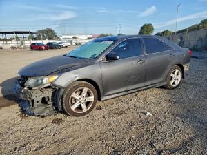 Toyota Camry BASE 2.5L 4 2012