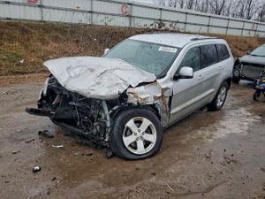 Jeep Grand Cherokee LAREDO 3.6L 6 2011