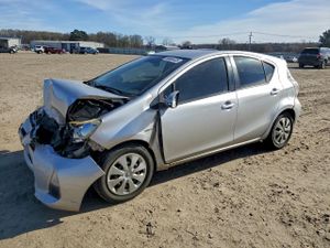 Toyota Prius 1.5L 4 2012