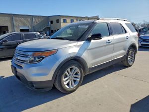 Ford Explorer XLT 3.5L 6 2013