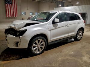 Mitsubishi Outlander SE 2.0L 4 2014