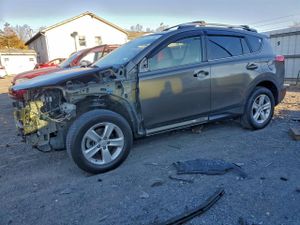 Toyota Rav4 XLE 2.5L 4 2014
