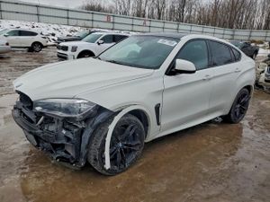 BMW X6 M 4.4L 8 2015