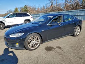 Tesla Model S 2015