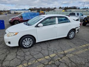 Toyota Corolla BASE 1.8L 4 2010