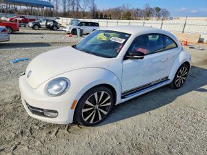 Volkswagen Beetle TURBO 2.0L 4 2012