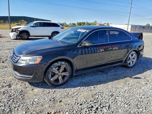 Volkswagen Passat SE 2.5L 5 2013