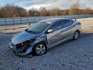 Hyundai Elantra SE 1.8L 4 2015