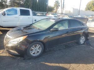 Hyundai Sonata GLS 2.4L 4 2013