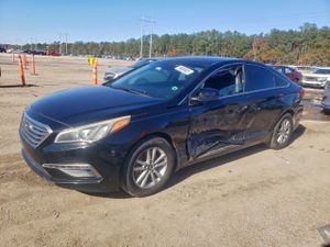 Hyundai Sonata SE 2.4L 4 2015