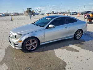Mercedes-Benz C 250 1.8L 4 2012