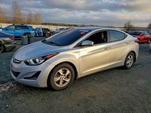 Hyundai Elantra SE 1.8L 4 2015
