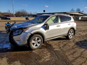 Toyota Rav4 XLE 2.5L 4 2014