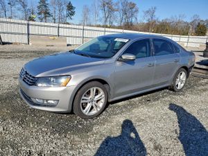 Volkswagen Passat SEL 2.0L 4 2013
