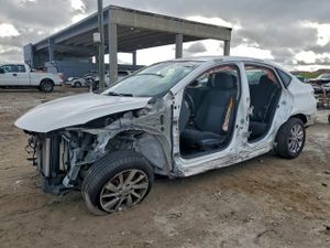 Nissan Sentra S 1.8L 4 2015