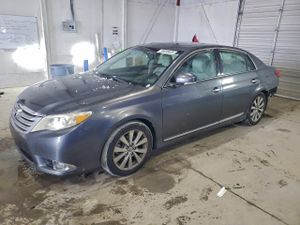 Toyota Avalon BASE 3.5L 6 2011