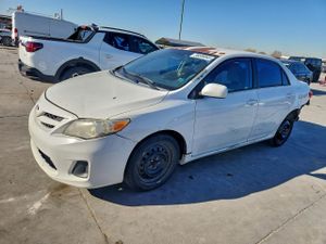 Toyota Corolla BASE 1.8L 4 2013