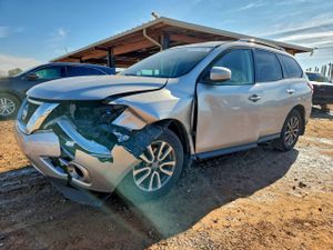 Nissan Pathfinder S 3.5L 6 2015