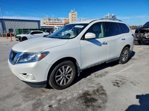 Nissan Pathfinder S 3.5L 6 2014