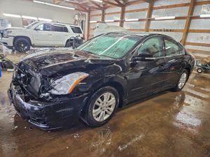 Nissan Altima BASE 2.5L 4 2010