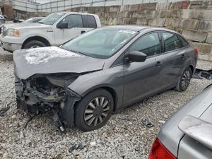 Ford Focus S 2.0L 4 2014