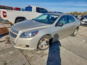 Chevrolet Malibu LS 2.5L 4 2013