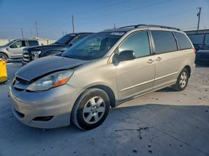 Toyota Sienna CE 3.3L 6 2006