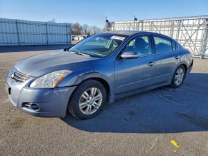 Nissan Altima BASE 2.5L 4 2010