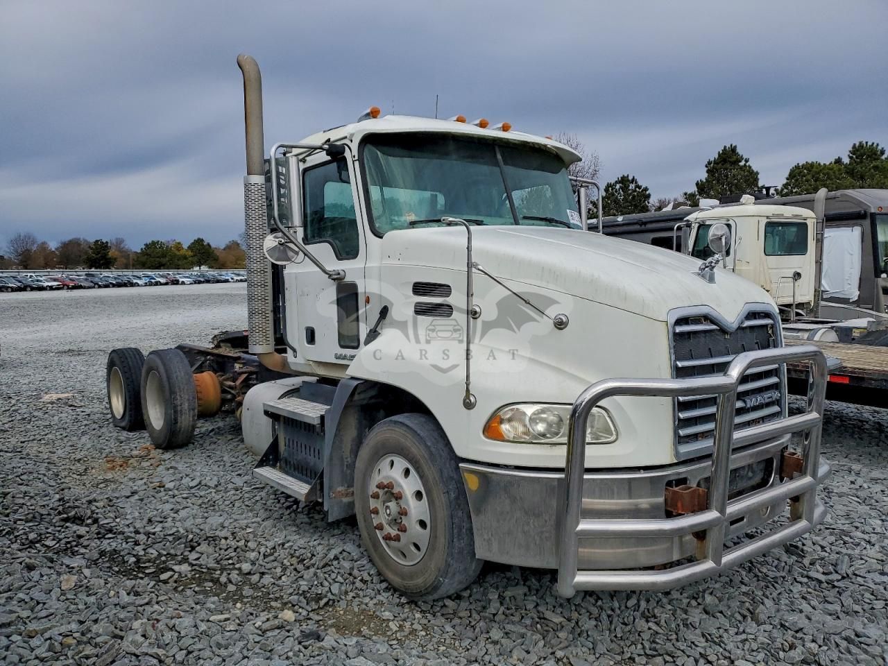Mack CXU Series CXU600 12.7L 6 2011