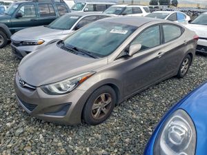 Hyundai Elantra SE 1.8L 4 2015