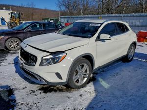 Mercedes-Benz GLA 250 4MATIC 2.0L 4 2015