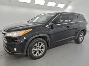 Toyota Highlander XLE 3.5L 6 2015