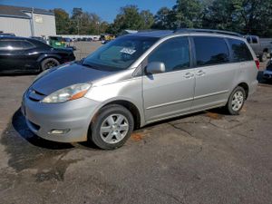 Toyota Sienna XLE 3.5L 6 2010