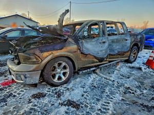 RAM 1500 LARAMIE 3.0L 6 2015