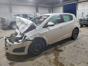 Chevrolet Aveo (Sonic) LS 1.8L 4 2014