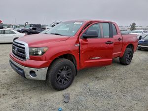 Toyota Tundra CREWMAX SR5 5.7L 8 2013