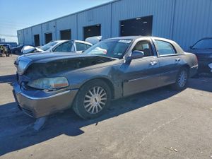 Lincoln Town Car EXECUTIVE 4.6L 8 2004